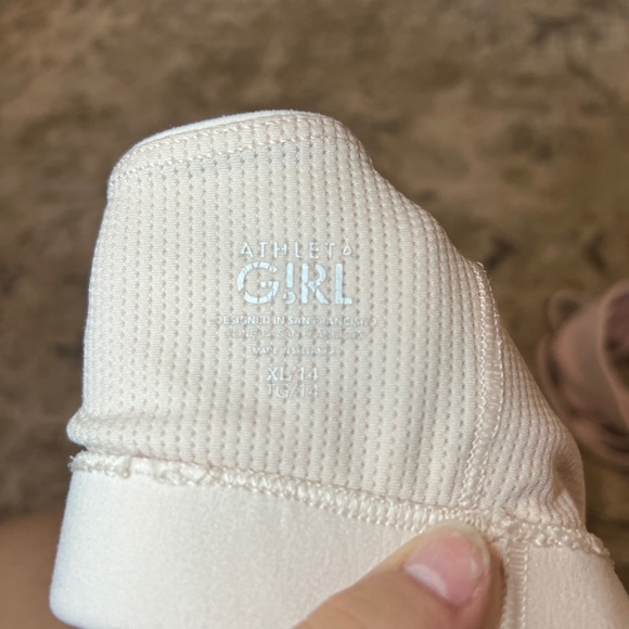 7 Athleta Girl Sports Bras, size XL , very good condition - Picture 7 of 12